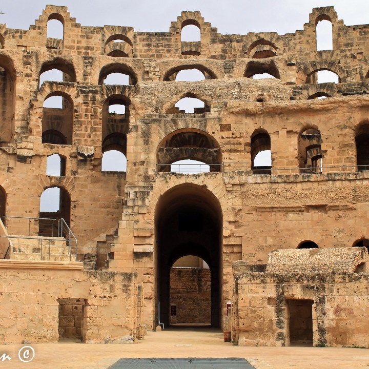 Les amphithéâtres romains en Tunisie