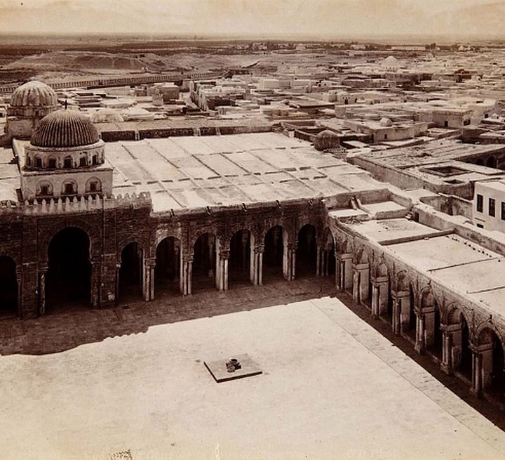 La Grande mosquée de Kairaoun dans les anciennes photos