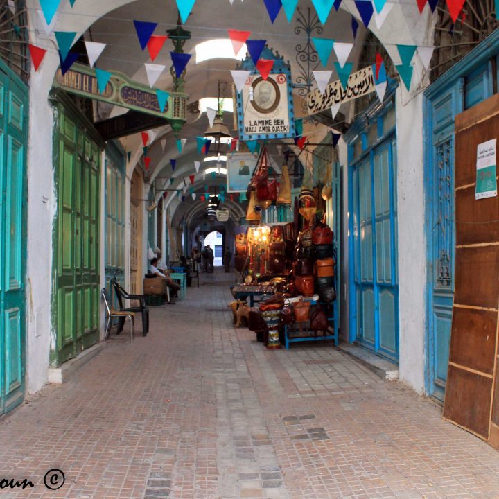 سوق الشواشين بمدينة تونس