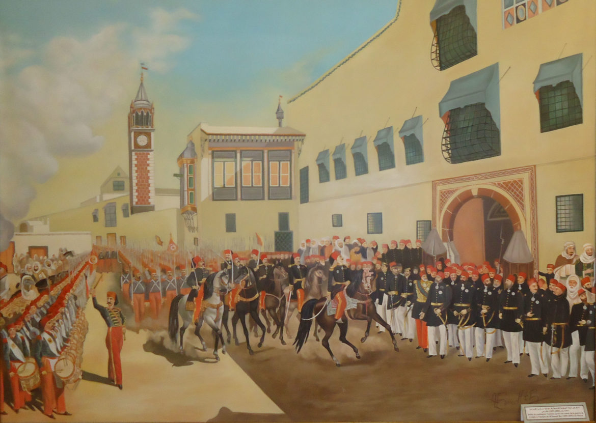    استعراض البعثة العسكرية التونسية بعد عودتها من حرب القرم أمام قصر تاج بالمرسى